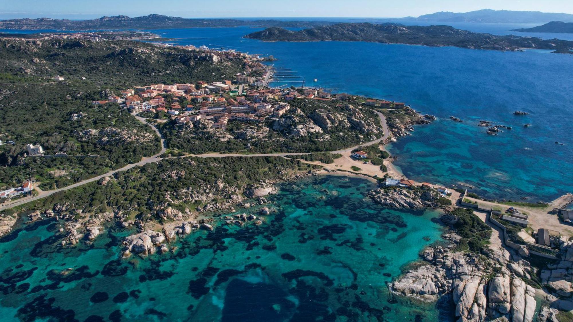 A Punta Tegge Il Mare La Spiaggia Il Tramonto Villa La Maddalena  Exterior foto